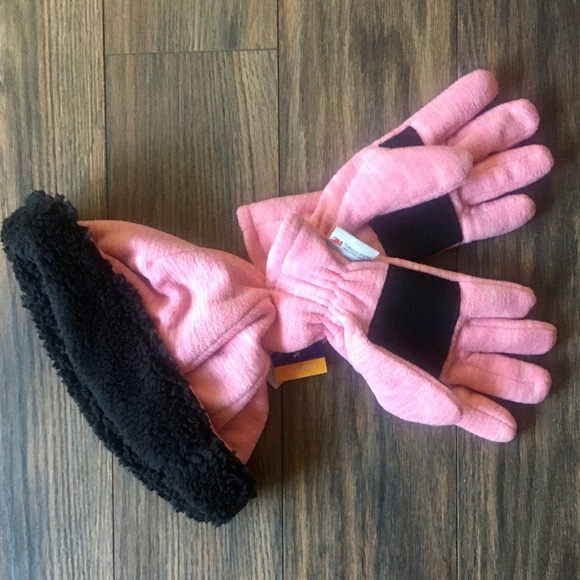 Youth Grand Sierra Gloves & Beanie - Picture 3 of 3
